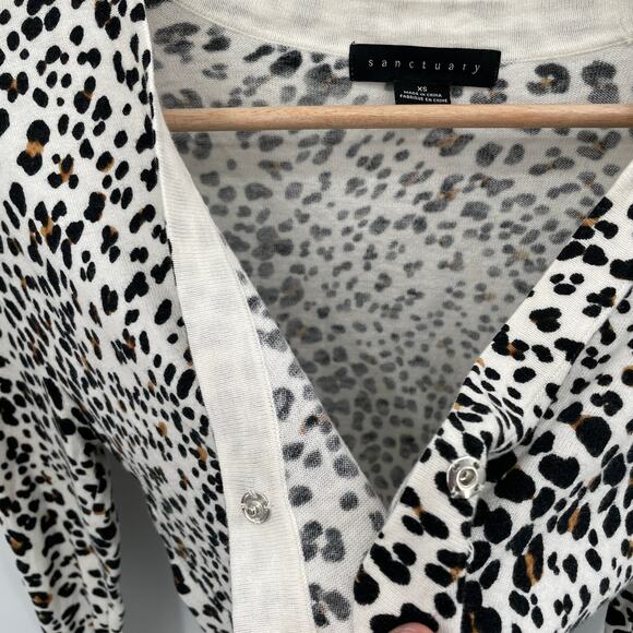 Sanctuary XOXO Animal Print V Neck Sweater // XS - Picture 10 of 13